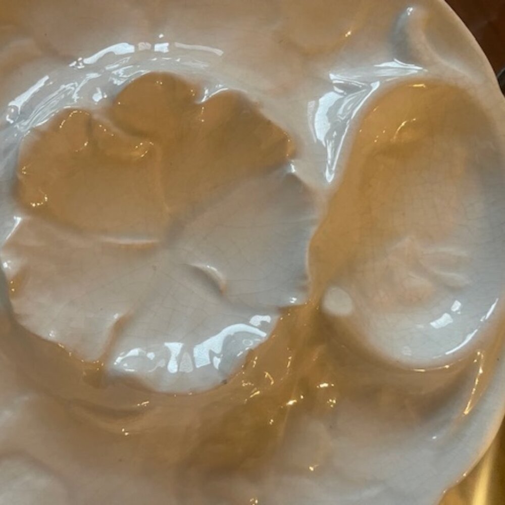 9 ¾” Artichoke Plates Set of 7, All White Divided into 3 Sections - Picture 3 of 5